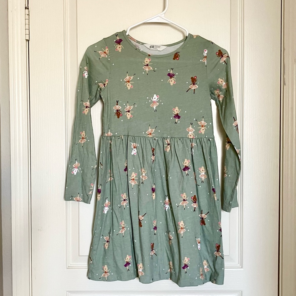 H&M Kids Dress in Sage green rabbit ballerina with Floral Pattern